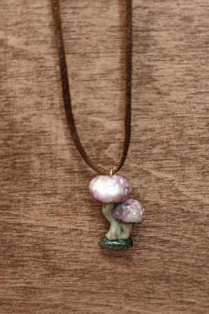 گردنبند قارچ بنفش