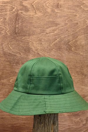 کلاه ماجراجویی سبز رنگ