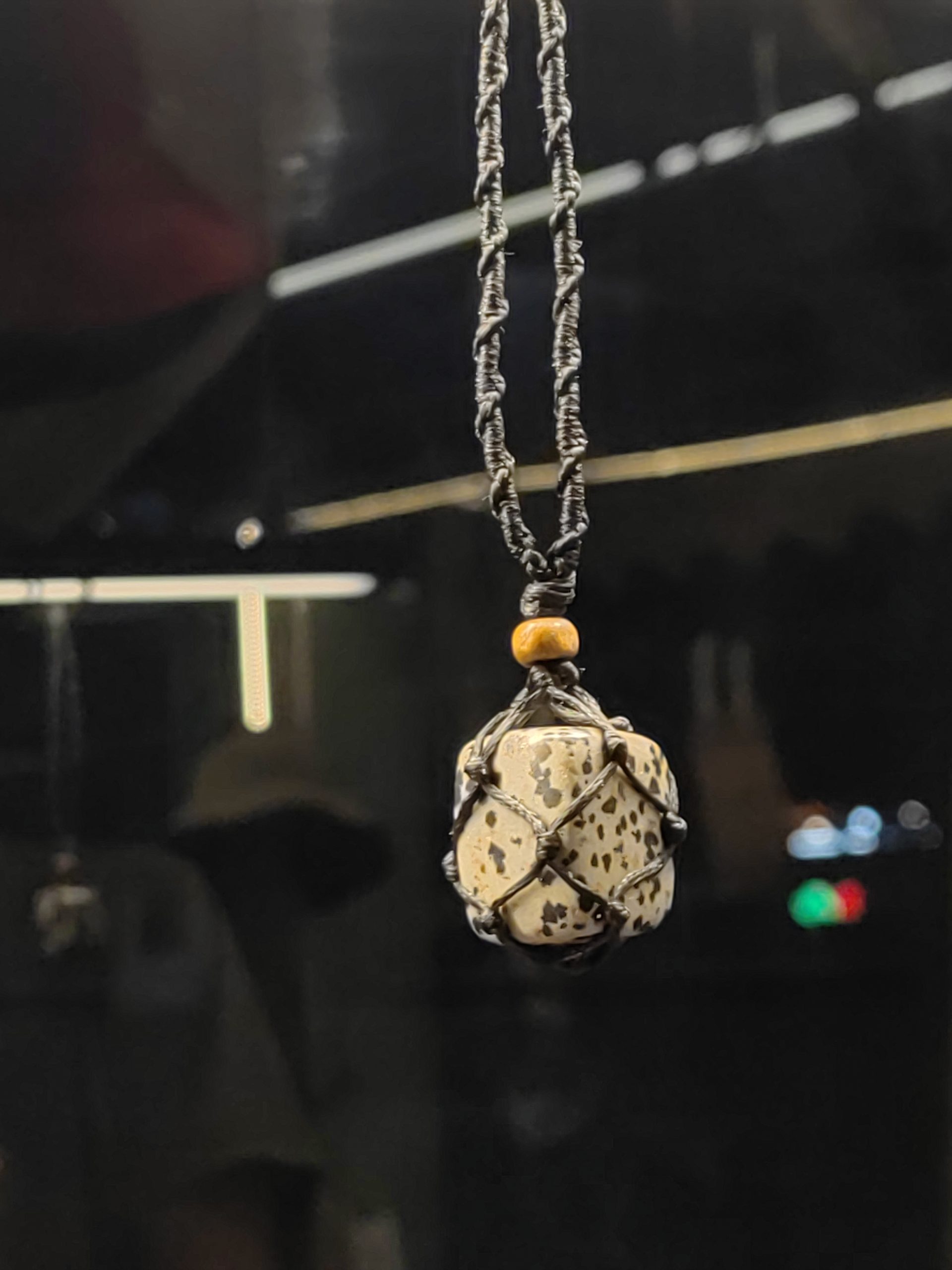 گردنبند جاسپر خال خالی