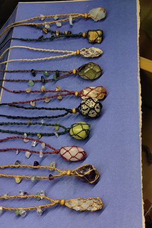 گردنبند های بافت سنگی